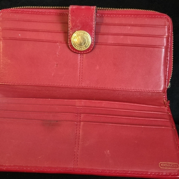 Authentic Coach wallet - Picture 6 of 12